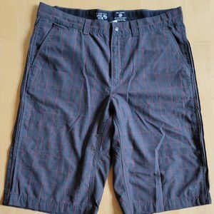 Mountain Hardwear Men's Shorts - 36"